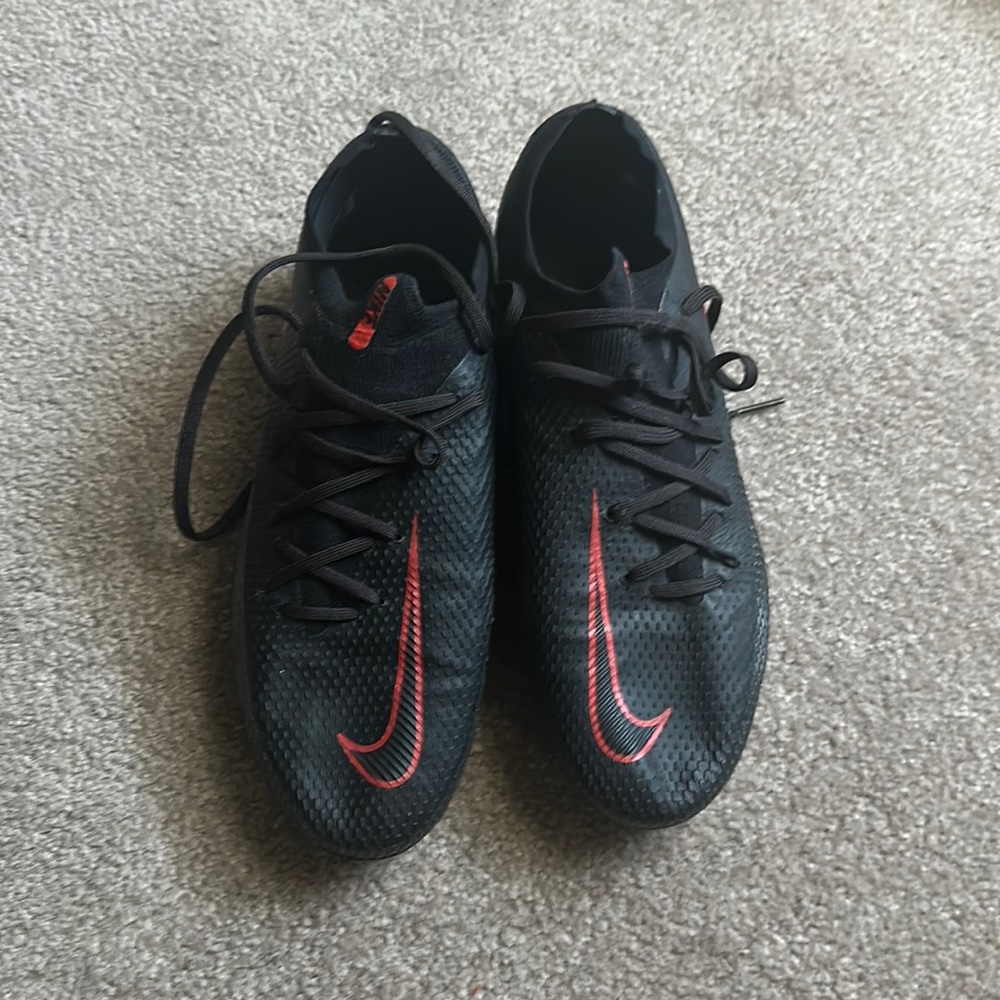 Black Nike Phantom Soccer cleats